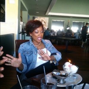 Meet your Posher, Brenda